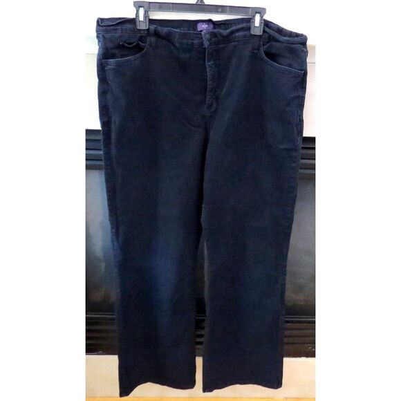 NYDJ Barbara Boot Cut Women's Jeans  Black  22W EUC - Picture 5 of 13